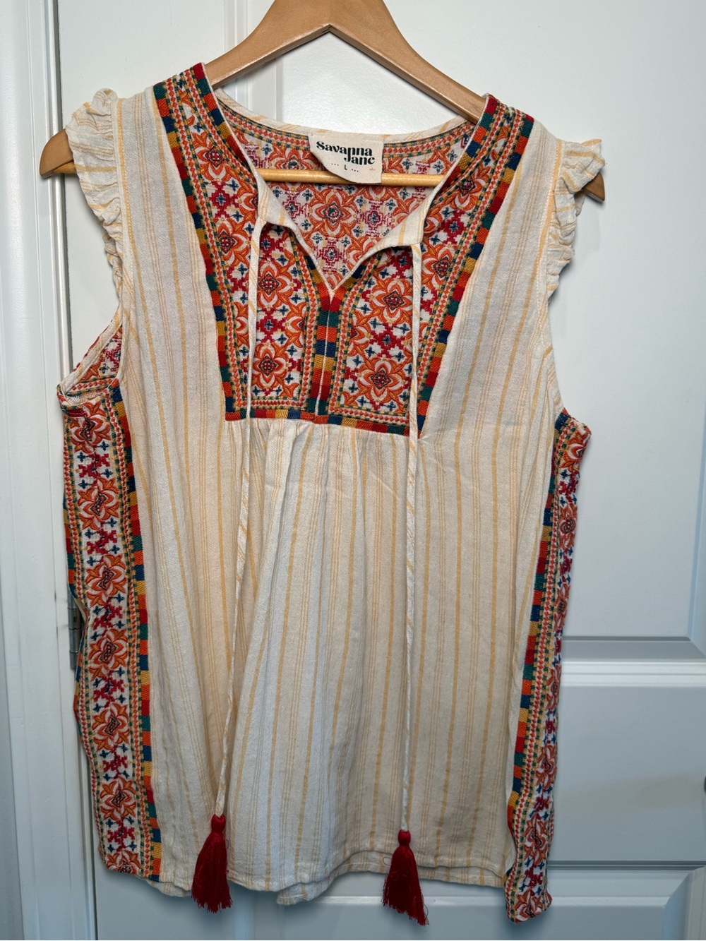Savanna Jane Embroidered Boho Sleeveless Top Size Large Tassel Tie